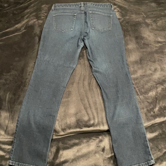 Jennifer Lopez Jeans Size 8 - Picture 2 of 5
